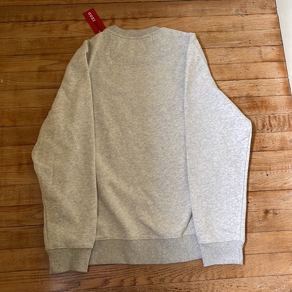 NWT Light Gray Izod Men’s Medium Sweatshirt - Picture 3 of 3